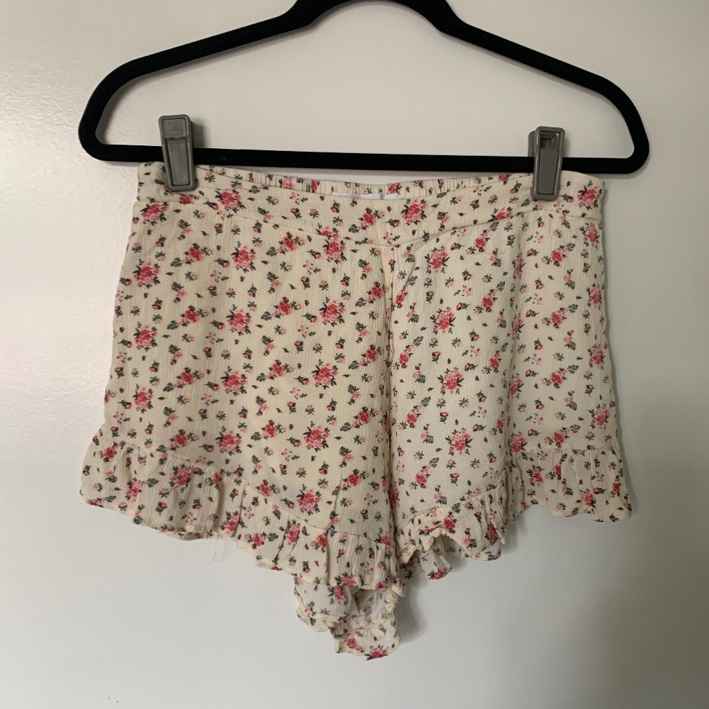 Nectar Clothing Dainty Floral Lightweight Ruffle High Waist Pull On Shorts